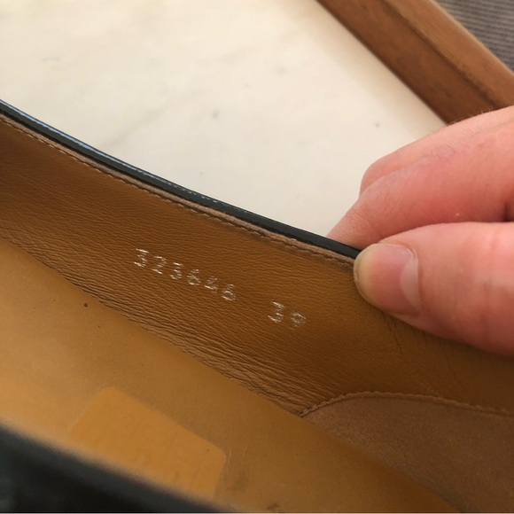 GUCCI patent Italian leather loafer flats - size 39 - Picture 4 of 10